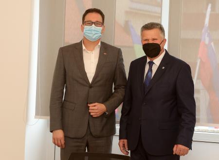 VLADA NA OBISKU V CERKNICI 060 FOTO LJUBO VUKELIČ